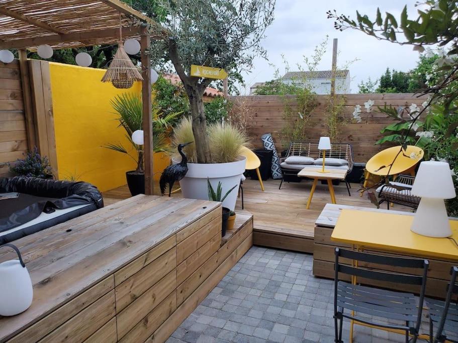 Вилла Le Spa Parmentine, Jacuzzi Hammam Рошфор Экстерьер фото